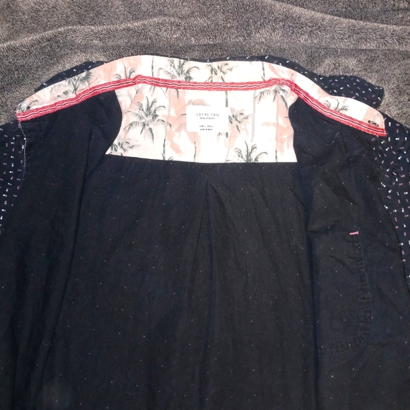 Navy blue patterned button up shortsleeve - Picture 3 of 3
